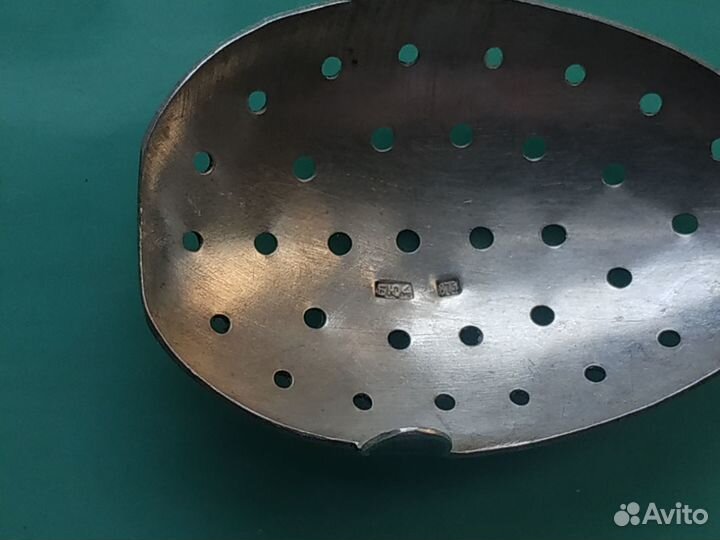 Продаю серебряную ложку-ситечко