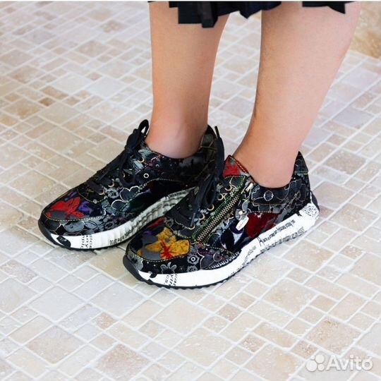 Женские кроссо-боты Laura Vita, 42 размер