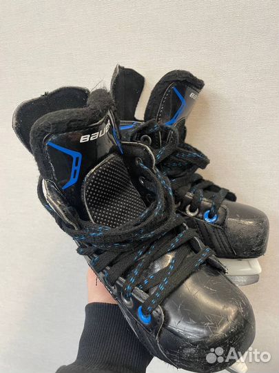 Хоккейные коньки bauer