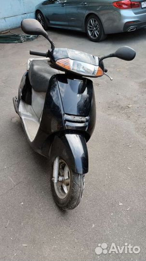 Скуттер Honda Lead 100