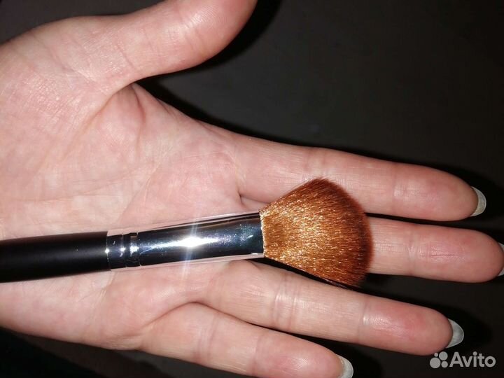 Новая кисть для макияжа