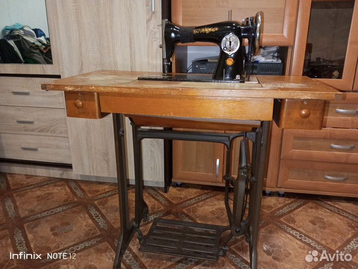 Швейная машинка