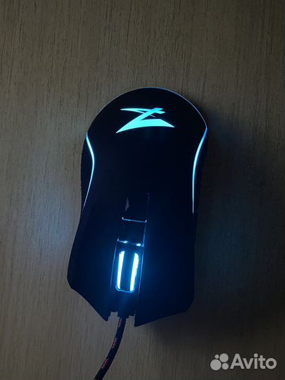 Игровая клавиатура и мышь