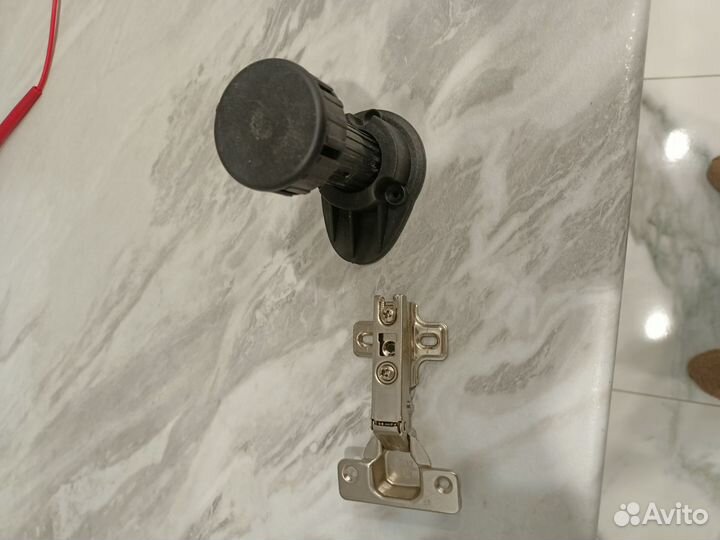 Ножки и шарниры для кухни