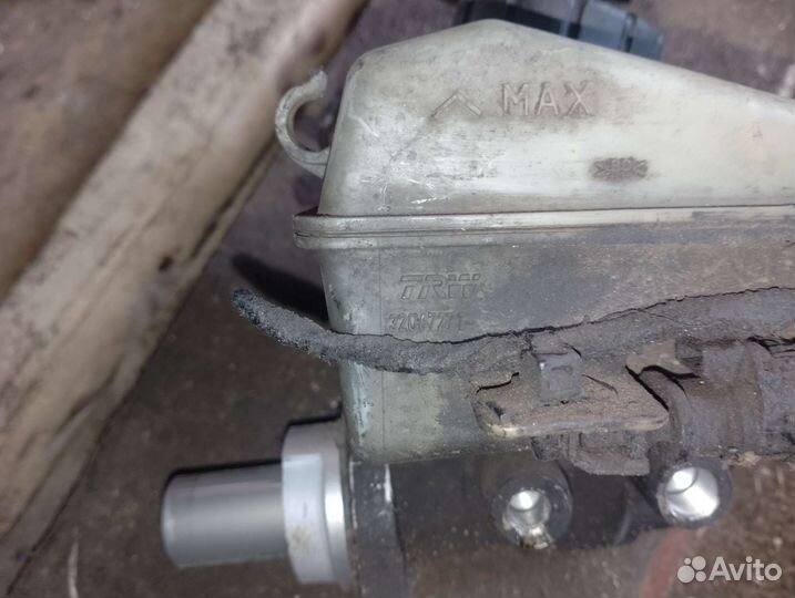 Главный тормозной цилиндр Опель астра h