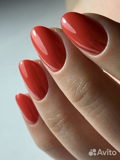 Нужна модель на маникюр