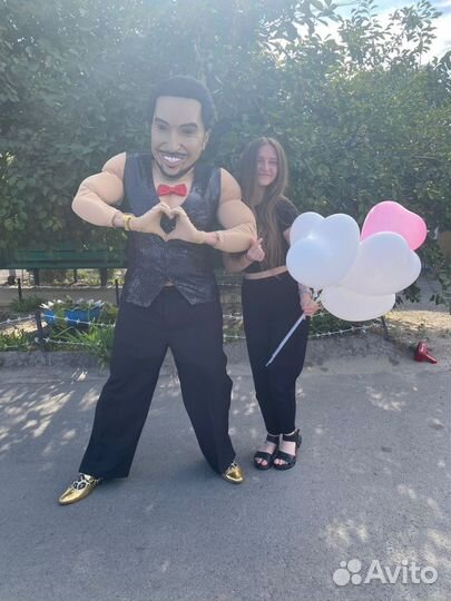 Супер Жорик, Артур Пирожков, Стас Михайлов,мулатка