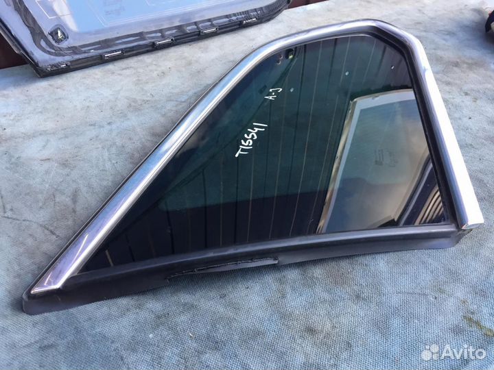 Форточка задняя левая универсал Opel Astra J