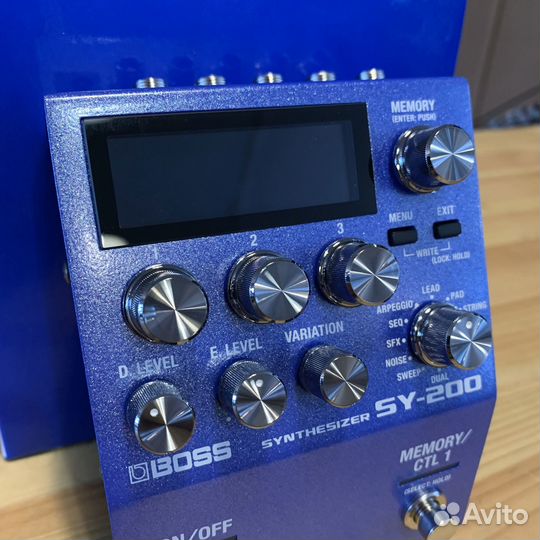 Boss Synthesizer SY-200