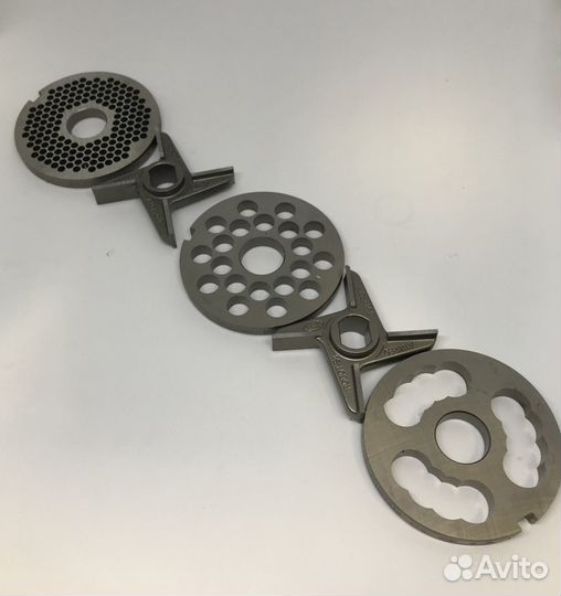 Ножи и решетки для мясорубки