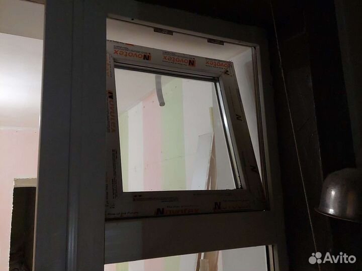 Балконный блок с пластиковой дверью