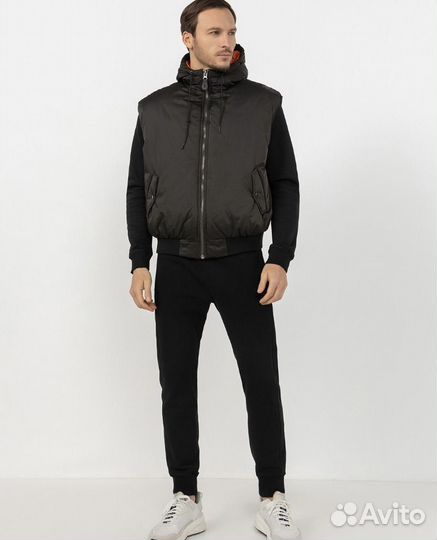 Жилетка мужская zara