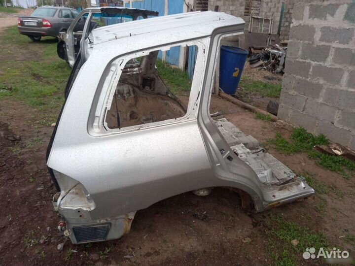 Крыло заднее правое Hyundai santa fe 1