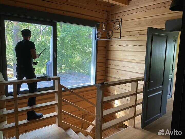 Мойка фасадов, окон, витрин,панорамных окон, домов