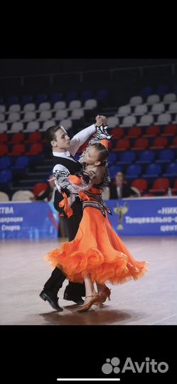 Платье бальное стандарт Ю1