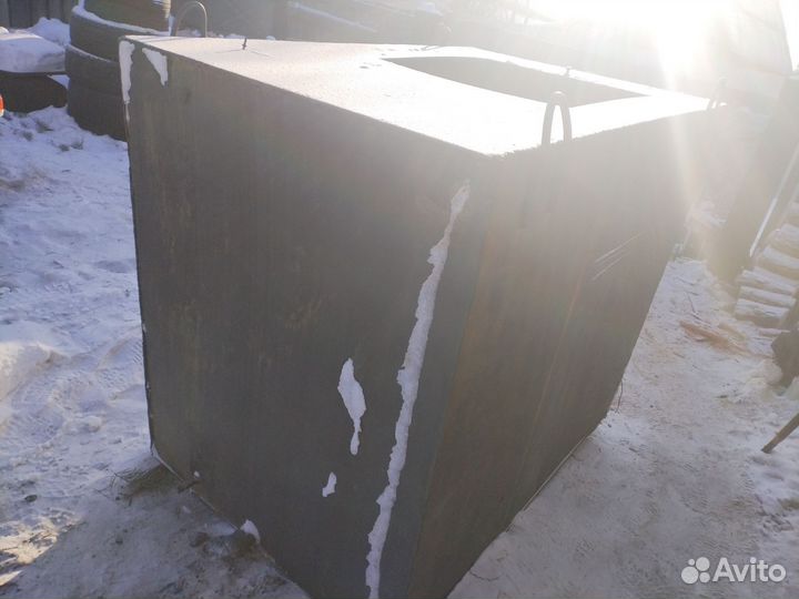 Емкость для воды 2000 литров