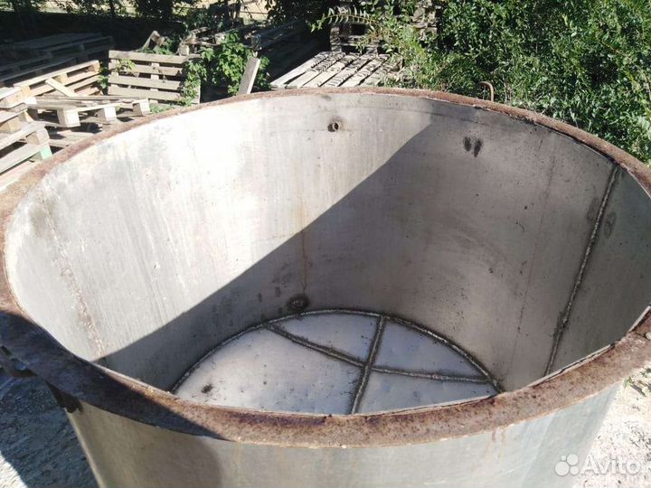 Емкость из пищевой нержавейки