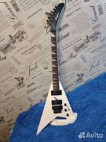 Электрогитара Magna 2000RFR-WH