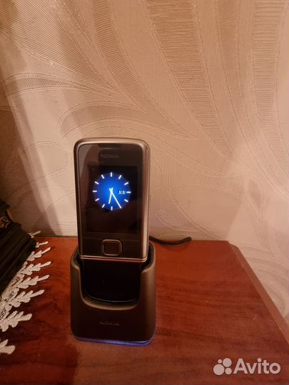 Nokia 8800 Carbon Arte, 4/4 ГБ