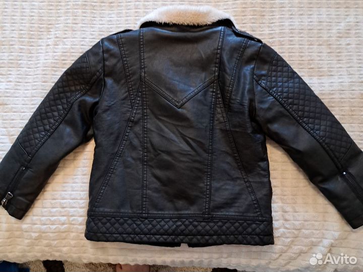 Куртка на мальчика 118 см