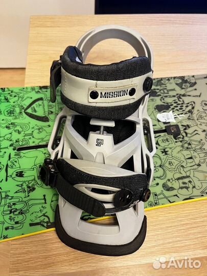 Сноуборд + крепления + ботинки burton