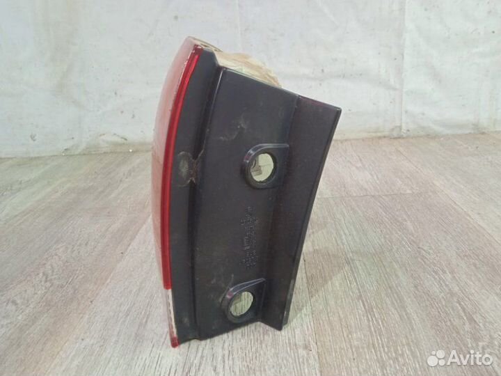 Фонарь задний левый Volkswagen Touareg 7LA 2006