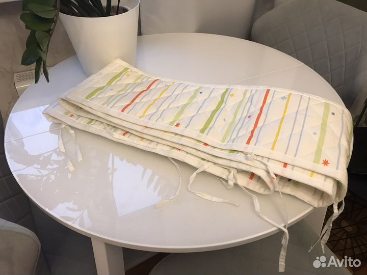 Шторка на детскую кроватку Икея