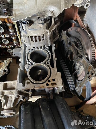Мотор в разборе Шкода Фабиа 1.2