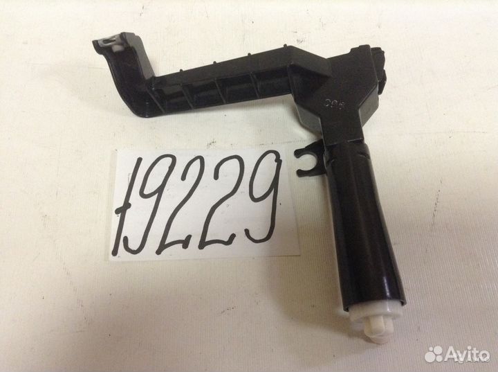 Lexus Is250 форсунка омывателя фары правая