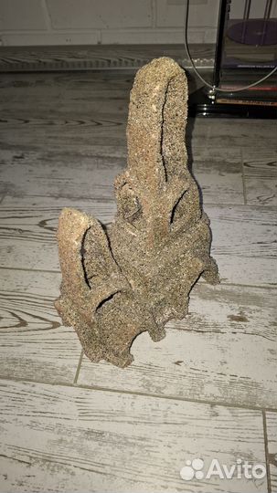 Замок в аквариум