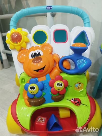 Развивающие игрушки для малышей chicco, baby go