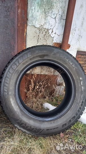 Bridgestone Ice Cruiser 7000 235/65 R17