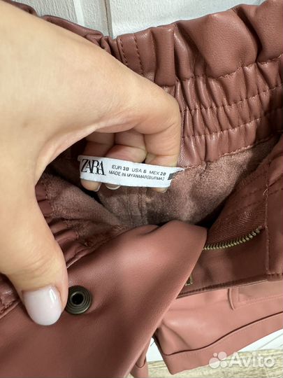 Шорты Zara из экокожи женские