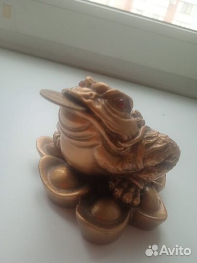 Талисман денежный лягушка