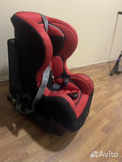 Автомобильное детское кресло от 9 до 36 кг ferrari