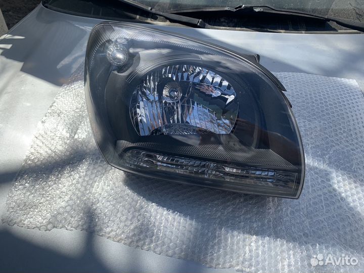 Фара передняя правая kia sportage 2