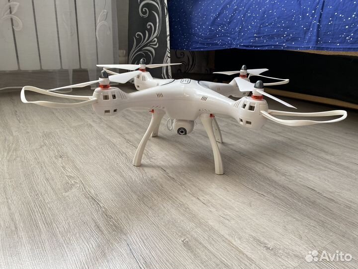 Квадрокоптер Syma x8pro