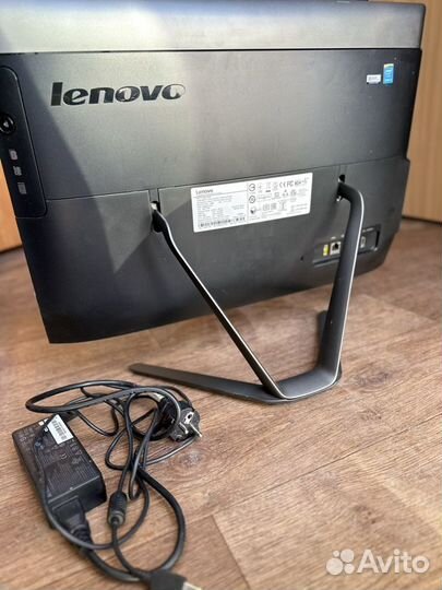 Моноблок Lenovo C40-30