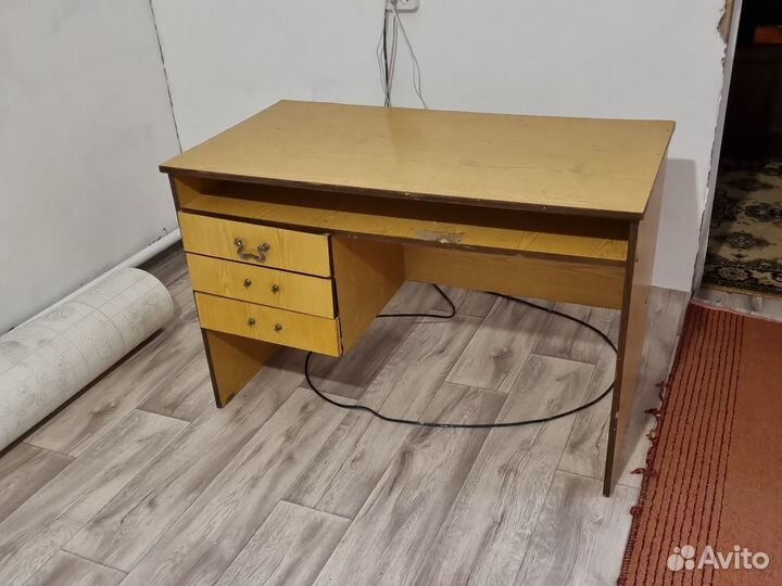 Письменный стол бу