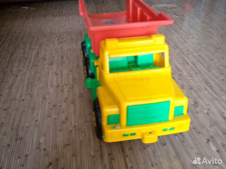 Большой грузовик