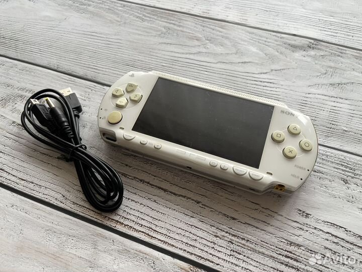 Sony PSP-1004 32Gb white