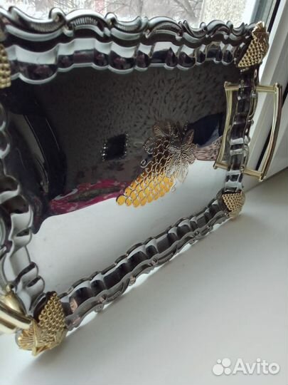 Подносы новые сервировочные