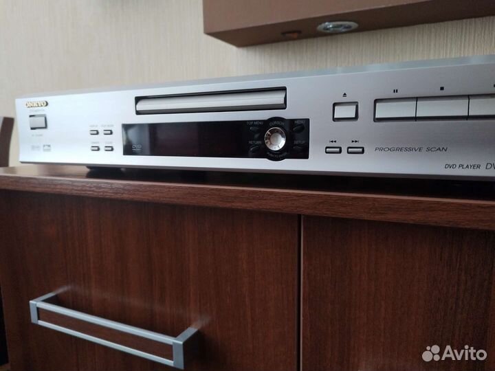 Проигрыватель DVD/CD MP-3 дисков onkyo DV-SP 402 E
