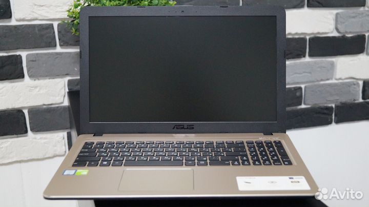 Игровой ноутбук Asus (i3/8GB/nvidia/SSD/гарантия)