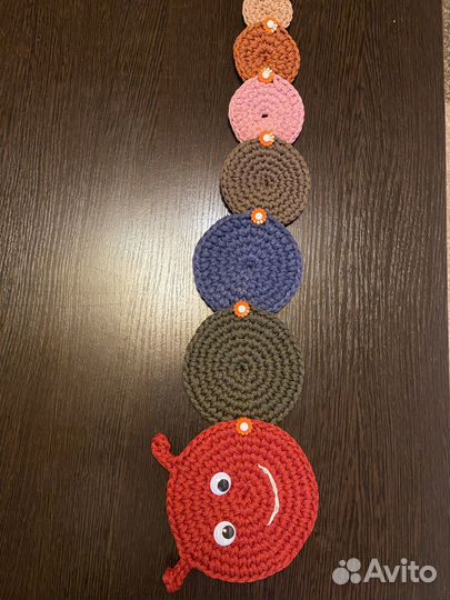 Гусеница вязаная развивающая игрушка для детей