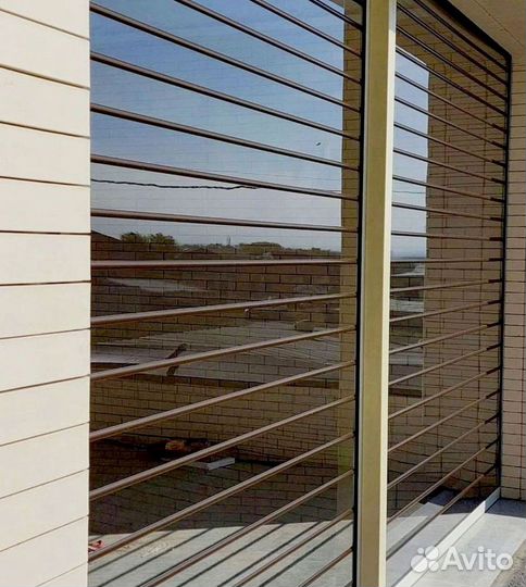 Гаражные секционные ворота рольставни