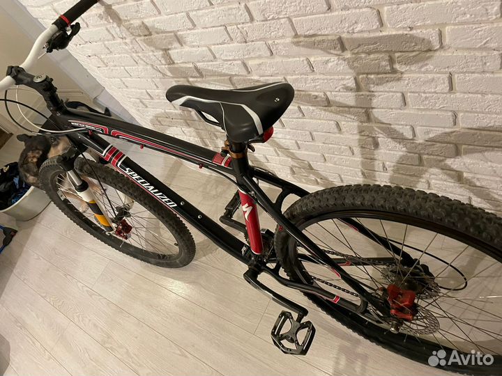 Продам горный велосипед Specialized