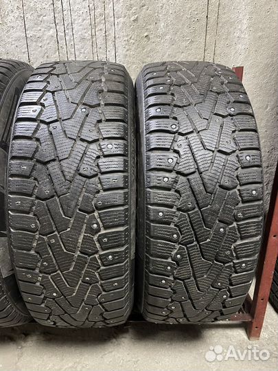 Pirelli Ice Zero 215/60 R16 99T