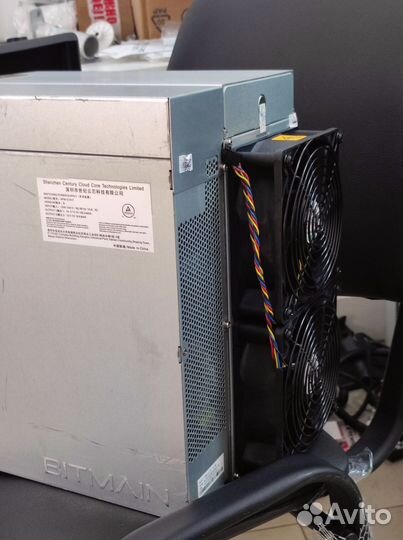 Asic майнер Bitmain Antminer S19