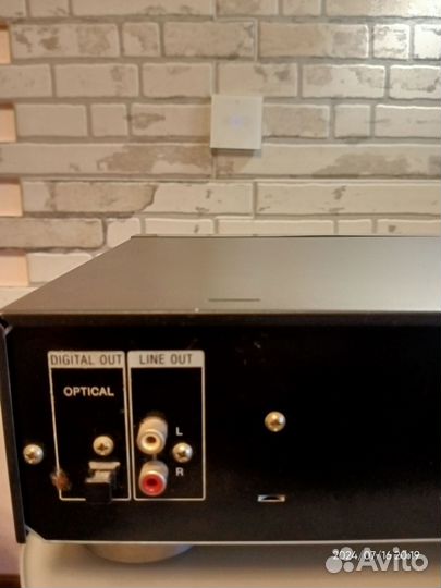 Проигрыватель CD дисков